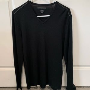John Varvatos Men’s v-neck Sweater size medium